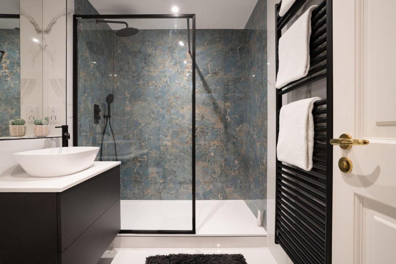 Brand New - Contemporary - 2 Bedroom - 2 Bathroom - Spacious Apartment - Lake Views Ambleside Kültér fotó