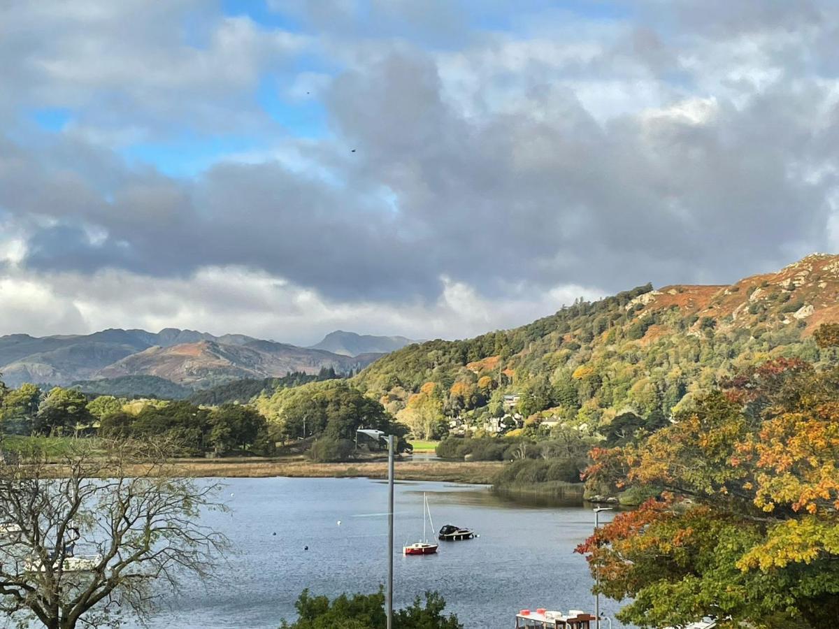 Brand New - Contemporary - 2 Bedroom - 2 Bathroom - Spacious Apartment - Lake Views Ambleside Kültér fotó